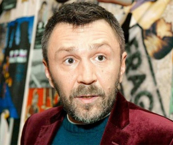 Питер, Ургант и пингвин: «Начинаем отмечать» с группой «Ленинград»