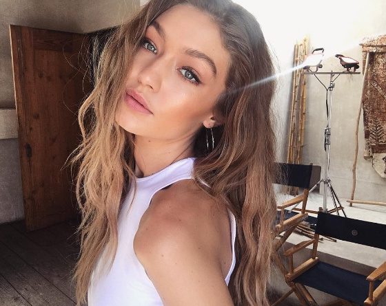 Слишком худая Джиджи Хадид снялась в откровенном ролике