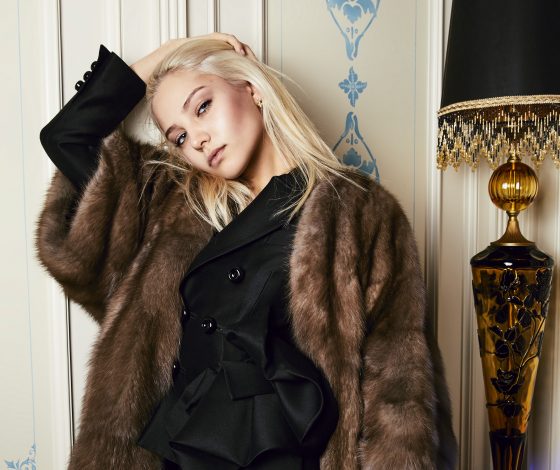 Что делали Алеся Кафельникова, Оксана Он, Маруся Фомина и другие в номере президентского отеля Radisson Royal Hotel?