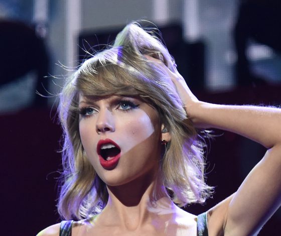 Тейлор Свифт в опасности: кто преследует певицу уже целый год?