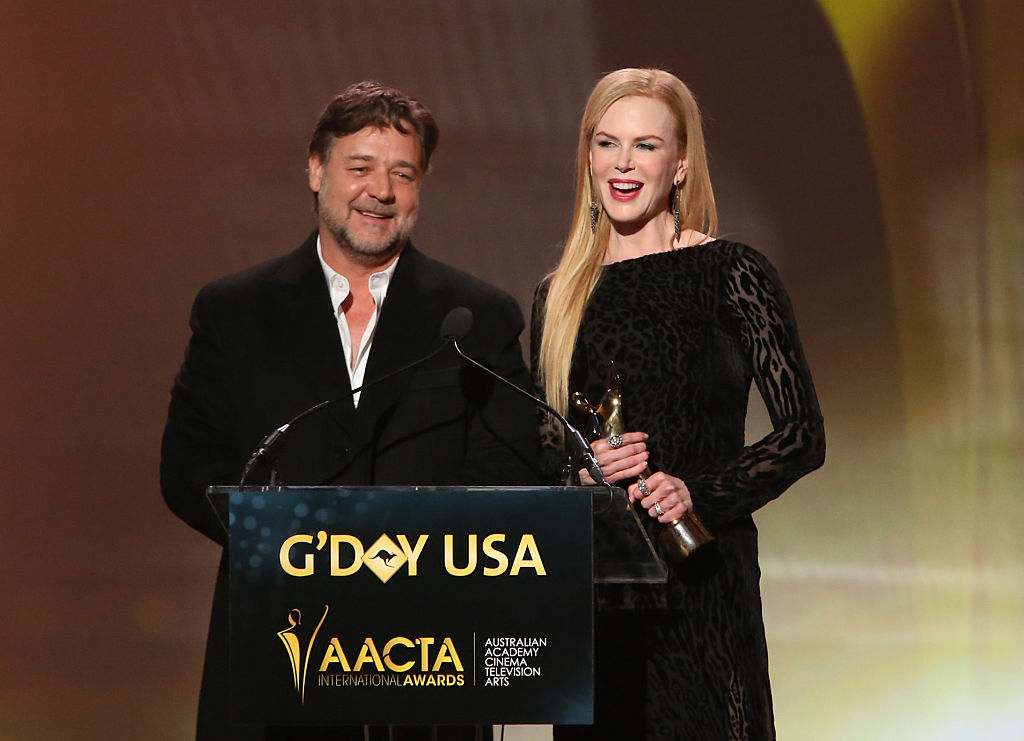 LOS ANGELES, CA - JANUARY 31: Actor Russell Crowe accepts an award from host Nicole Kidman onstage during the 2015 G'Day USA GALA featuring the AACTA International Awards presented by QANTAS at Hollywood Palladium on January 31, 2015 in Los Angeles, California. (Photo by Jonathan Leibson/Getty Images for AACTA)