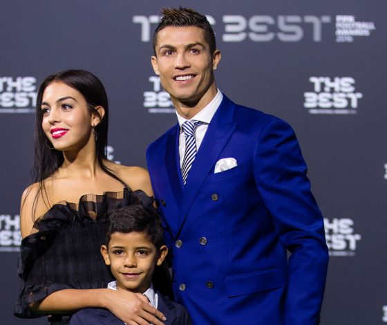 Новый выход Криштиану Роналду и его (беременной?) девушки на Ибице!