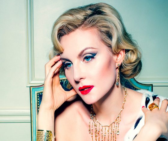 В день рождения Ренаты Литвиновой! Как сделать фирменный макияж актрисы?