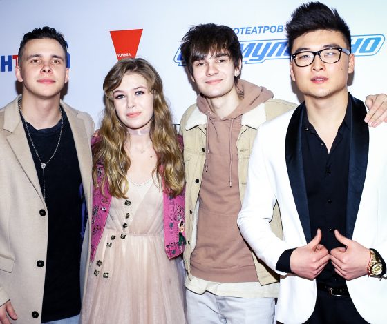 Дочь Веры Брежневой Соня Киперман и группа MBAND на премьере мультфильма «Балерина»