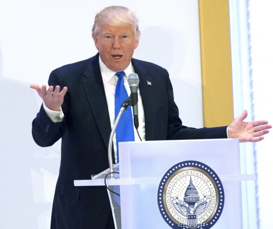 Трамп танцует на концерте в Вашингтоне, а в это время Нью-Йорк вышел на митинг! И все звезды именно там!