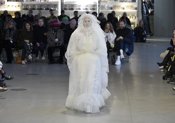 Показ Vetements: он, кажется, шутит?