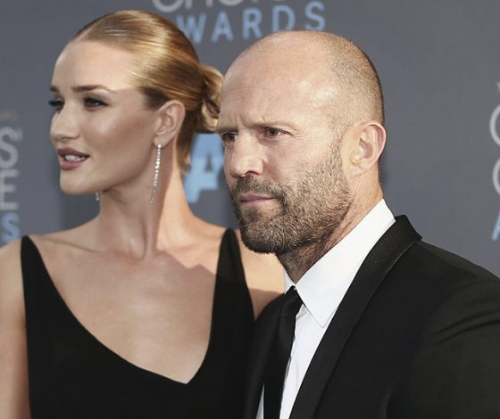 Стэтхэм станет папой! Рози Хантингтон-Уайтли показала округлившийся живот