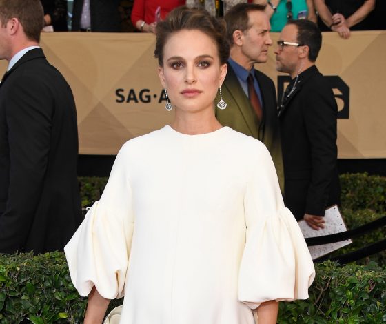 Красная дорожка премии Гильдии киноактеров США: беременная Натали Портман, Эмма Стоун, Николь Кидман и другие звезды