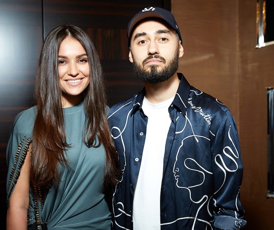 Молодые родители на отдыхе. Как проводят каникулы Мот и Мария