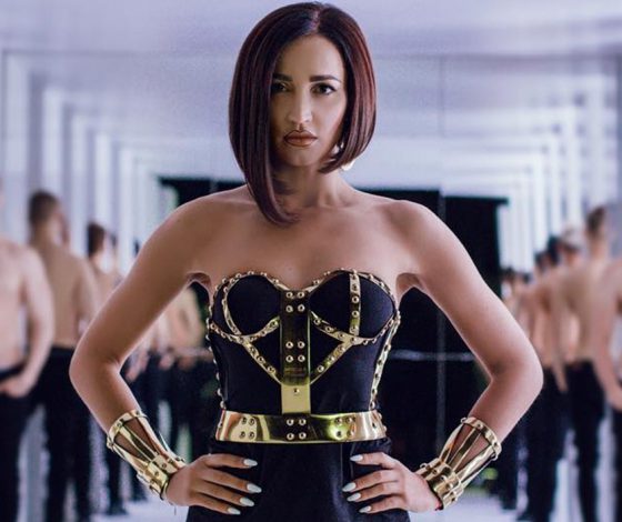 Super women: 10 бьюти-достижений звезд за 10 лет