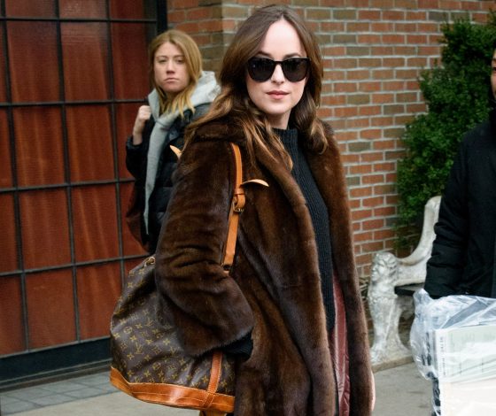 Look дня: Дакота Джонсон