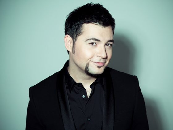 Талантлив во всем: Алексей Чумаков выпустил новый захватывающий роман. О чем он?