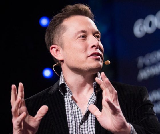 Отправляй резюме! Илон Маск открыл вакансию «рыцаря сторожевой башни, который будет оскорблять людей»