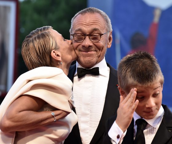 «Сегодня твой день, а значит, мой»: Юлия Высоцкая поздравила мужа с днем рождения архивными фотографиями