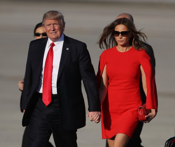 Тайна раскрыта: почему Дональд Трамп не держит Меланию за руку?