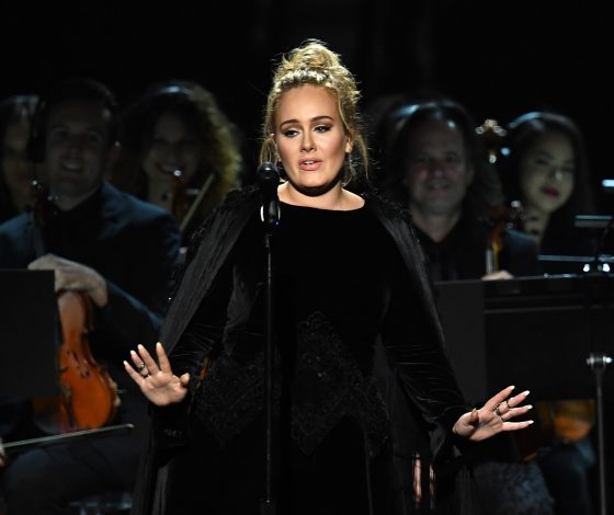 Цифра дня: Адель заключила рождественскую сделку на 1 миллион фунтов стерлингов