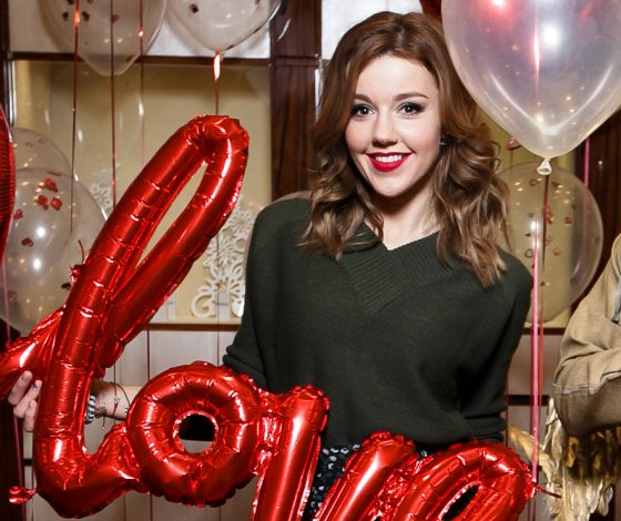 Юлианна Караулова и другие звезды на вечеринке The Kiss Party