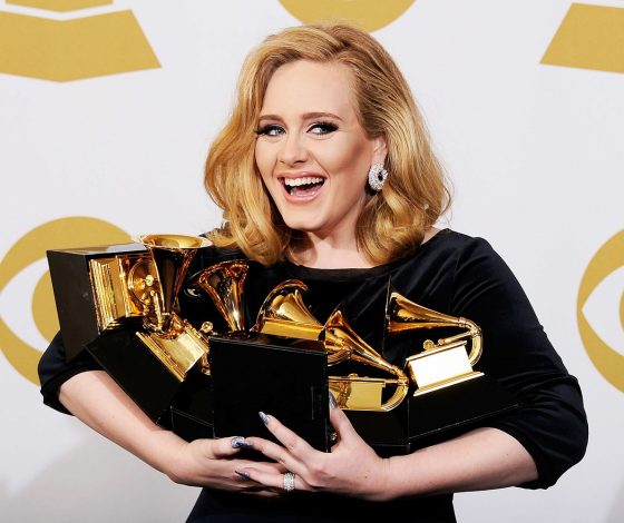 Адель тайно вышла замуж? Что мы знаем о супруге триумфатора Грэмми?