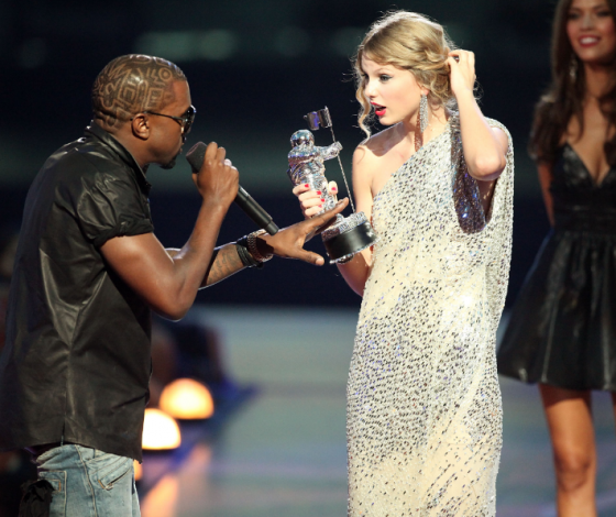 Канье Уэст снова начал вражду с Тейлор Свифт