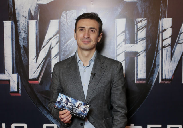 Актер Алексей Гаврилов объяснил, что ушел из сериала «СашаТаня» из-за усталости
