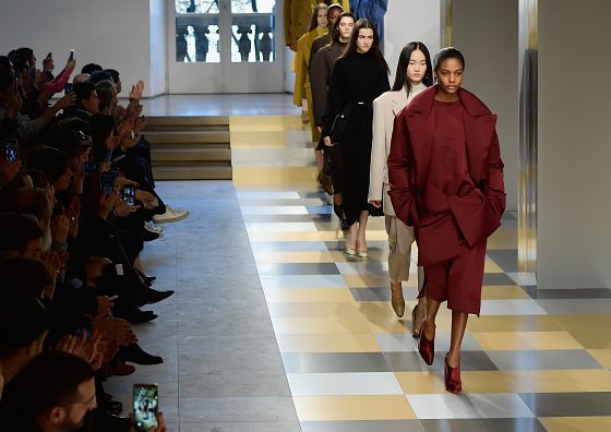 Показ Jil Sander здесь!