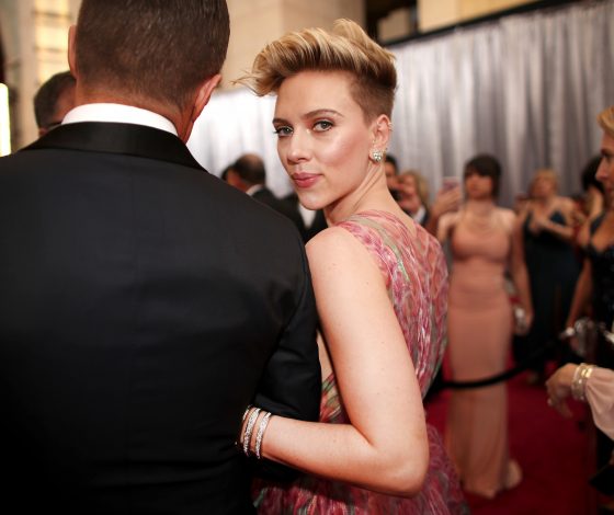 Что за красавчик пришел на «Оскар» со Скарлетт Йоханссон?