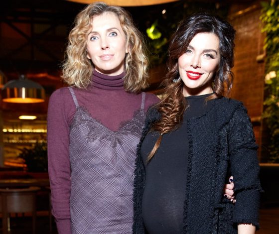 Беременная Анна Седокова и Светлана Бондарчук на премьере фильма-номинанта на «Оскар» «Скрытые фигуры»