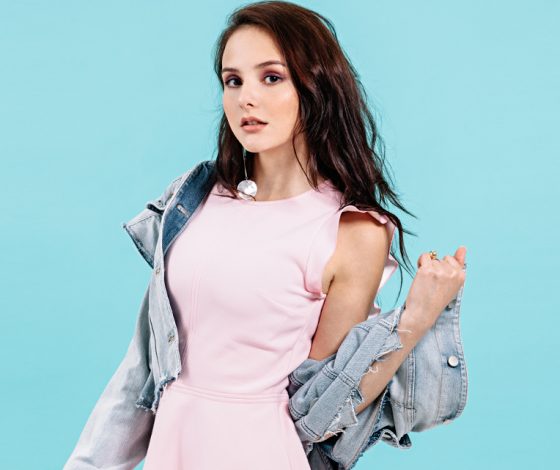 Девушка недели: певица Нюта