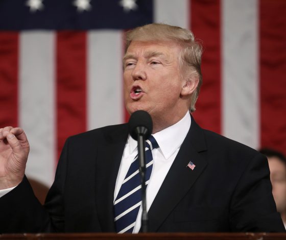 Женщины Америки борются с Трампом новыми методами! В ход идет мода