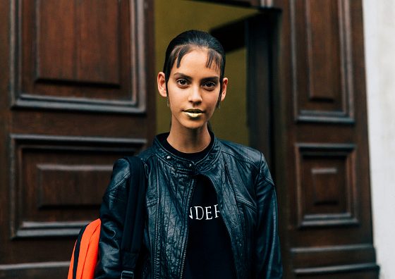 Фото и видео бекстейджа Недели моды здесь!