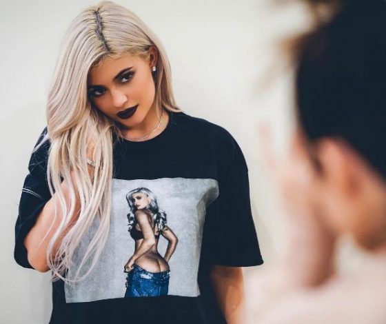 Кайли Дженнер снова разделась! И получит за это большие деньги