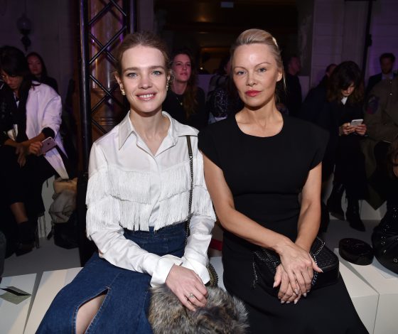 Наталья Водянова и Памела Андерсон на показе Stella McCartney