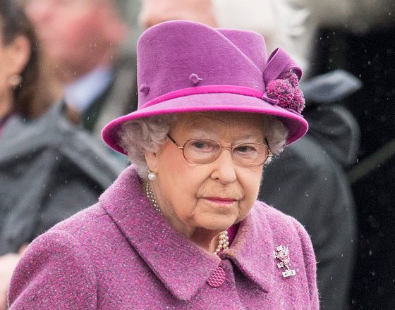 «Никто не может замедлить время»: Королева Елизавета II сделала заявление после сообщения о своей травме
