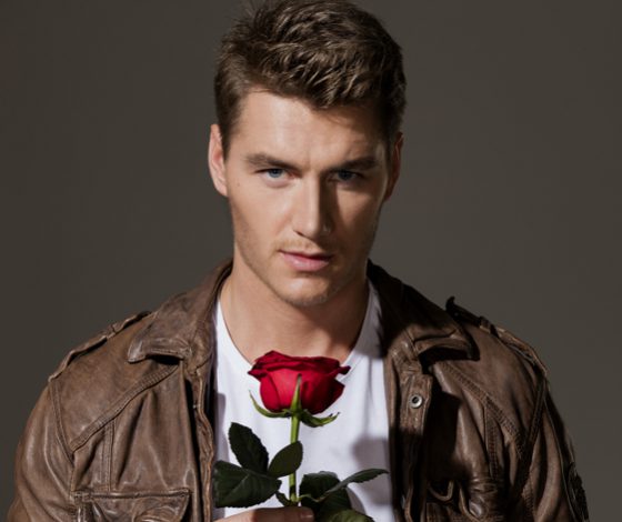 8 Марта: как Алексей Воробьев, IOWA, Жанна Бадоева и другие поздравили мам с праздником?