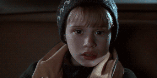 macaulay-culkin-scared-reaction-gif-in-home-alone