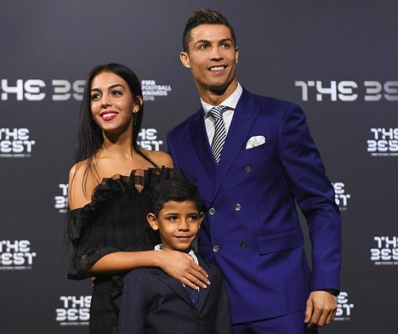 Настоящая семья! Роналду и Джорджина провели день вместе с детьми