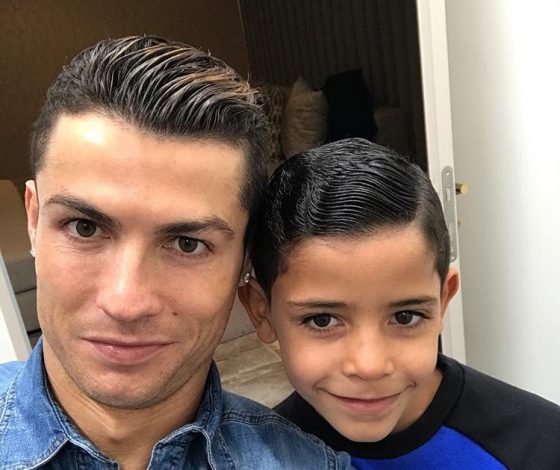 Похоже, правда! Сестра Криштиану Роналду подтвердила, что он стал отцом близнецов!