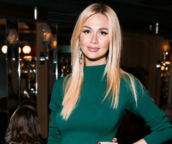 Официально: Виктория Лопырева впервые станет мамой!