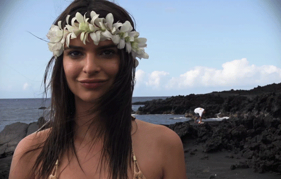 Самые горячие фотографии Эмили Ратаковски в Instagram. Спойлер: снимки в одежде тоже есть!