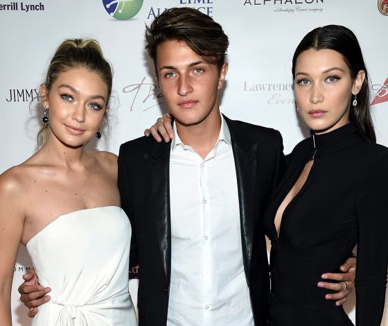 Поддержали сестру: Белла и Анвар Хадид отписались от Зейна Малика