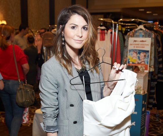 На благотворительной барахолке в «Балчуг Кемпински Москва» собрали почти 3000000 рублей!