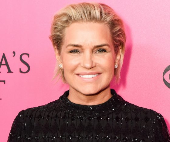 Иоланда Хадид и еще 9 звезд, которые отлично выглядят в купальниках! P.S. Они все старше 50!