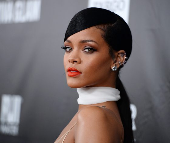 У кого Рианна украла идею для коллекции Puma? Кажется, ей грозит суд…