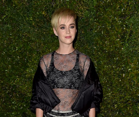 Кэти Перри, Лили Коллинз и Систин Сталлоне на вечеринке Chanel в Калифорнии