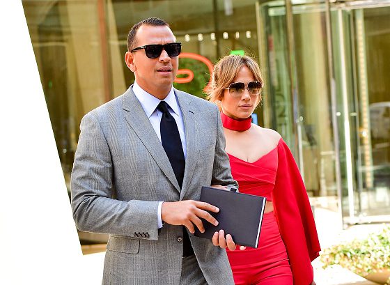 Дочери Дженнифер Лопес и Алекса Родригеса похожи как две капли воды!