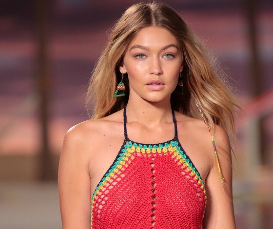 Такого мы от Джиджи Хадид не ожидали! У модели розовые волосы!