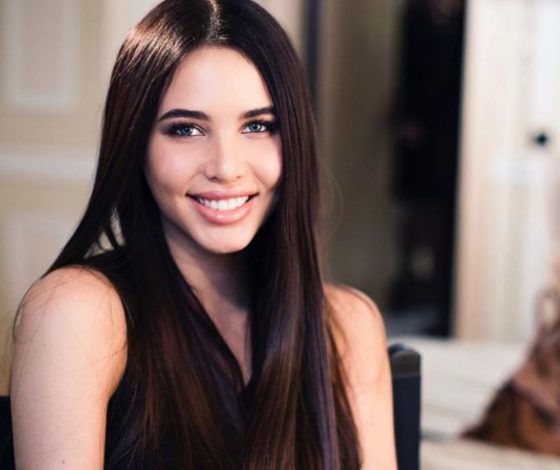 Глаз не оторвать: Анастасия Решетова похвасталась идеальным прессом