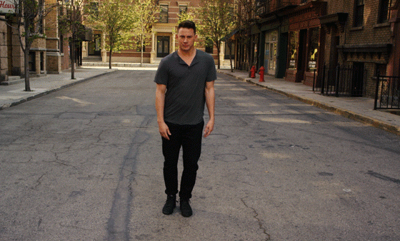 В день рождения Ченнинга Татума вспоминаем самые забавные танцы актера. Он такой смешной!