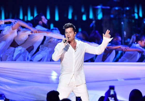 Семья Рики Мартина опровергает обвинения в насилии над его племянником