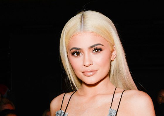 Эх, фотошоп! Поклонники снова уличили Кайли Дженнер в обмане